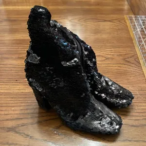 Steve Madden Fulton heeled sequin boots, size 9
