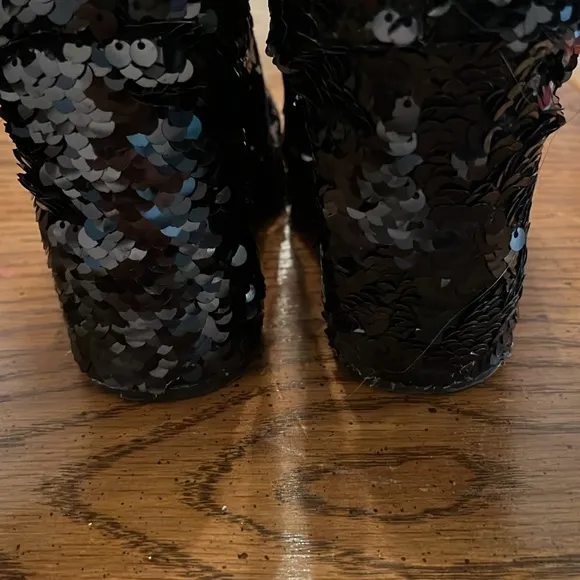 Steve Madden Fulton heeled sequin boots, size 9