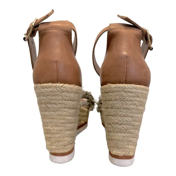 STEVE MADDEN valley girl espadrille wedges. NWOTGreen and Tan size 9‎ NWOT