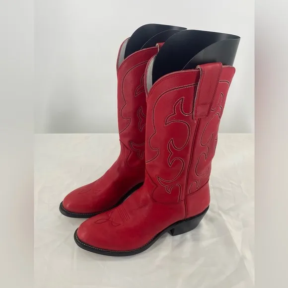Stewart hand made leather boots, size 8B, Red 1977 vintage
