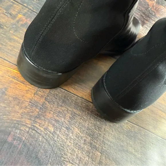 Stuart Weitzman 5050 Nappa Leather Over-the-Knee Boot in Black, Sz 8