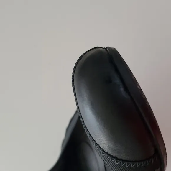 Stuart Weitzman &quot;Giveable&quot; Black Leather &amp; Elastic Ballet Flats