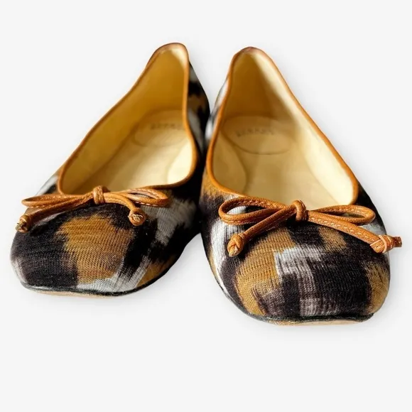 Stuart Weitzman Ballerina Flats Shoes Fabric Top Leather Liner Bow Tie Flats 7