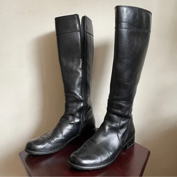 Stuart Weitzman Black Calf Knee High Leather Riding Boots Classic zipper Sz 6.5