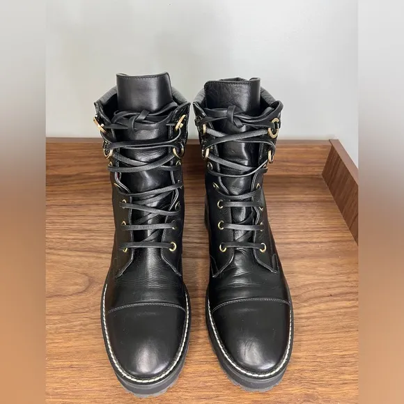 Stuart Weitzman Black Leather Lace Up Combat Boots size 6