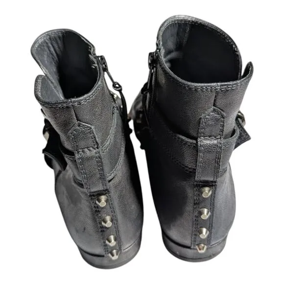 Stuart Weitzman Black Leather Pointed Toe Studded Strap Buckle Ankle Boots Sz 9