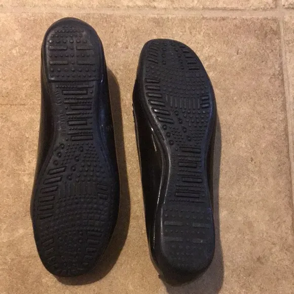 Stuart Weitzman Black Patent Leather Flats Size 7.5
