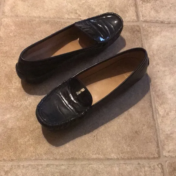 Stuart Weitzman Black Patent Leather Flats Size 7.5