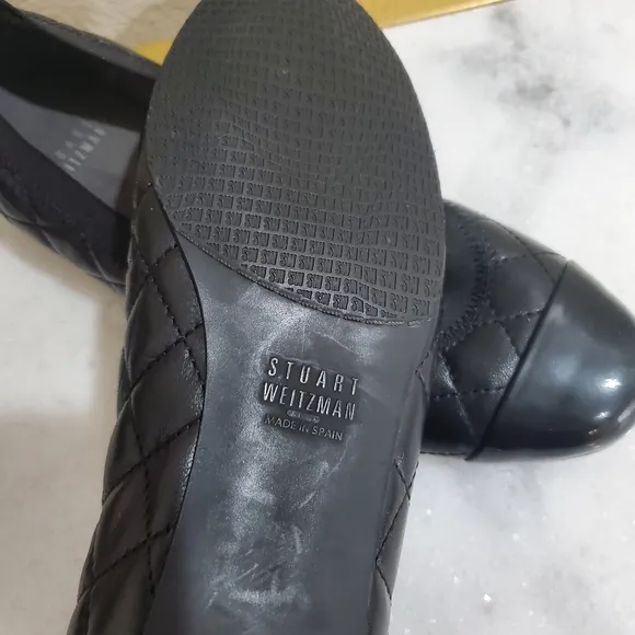 Stuart Weitzman Black Quilted Leather Flats Women's Shoe Size 7 N