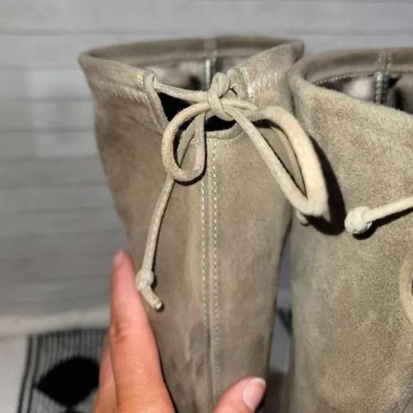 Stuart Weitzman Jocey Taupe Over The Knee Suede Flat Boots, sz 8.5