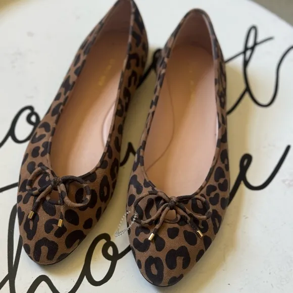 Stuart Weitzman Lepoard Print leather flats size 10