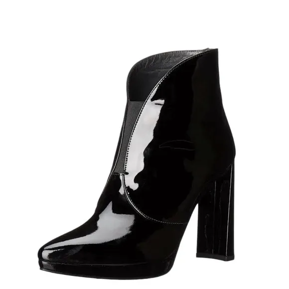 Stuart Weitzman Looksharp Black Patent Booties Pointed Toe Heeled Ankle Boots