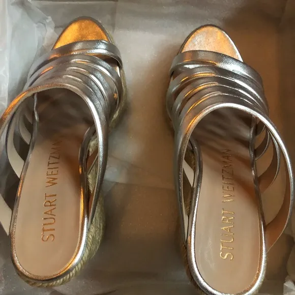 Stuart Weitzman. NIB Lilyana Espadrille Wedges. Size 8