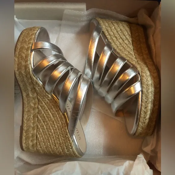 Stuart Weitzman. NIB Lilyana Espadrille Wedges. Size 8