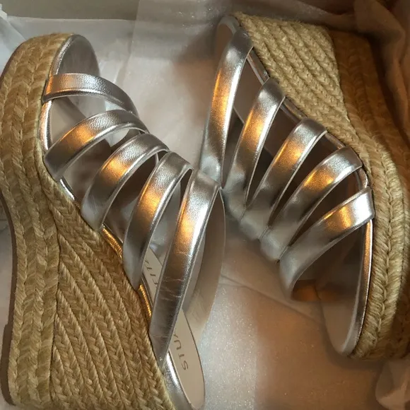 Stuart Weitzman. NIB Lilyana Espadrille Wedges. Size 8