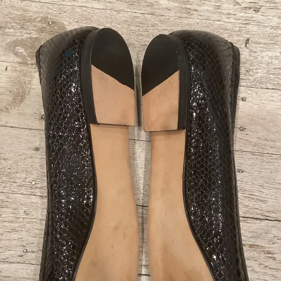 Stuart Weitzman Snakeskin Patent Leather Ballet slipper Bow &amp; Tassel Fla…