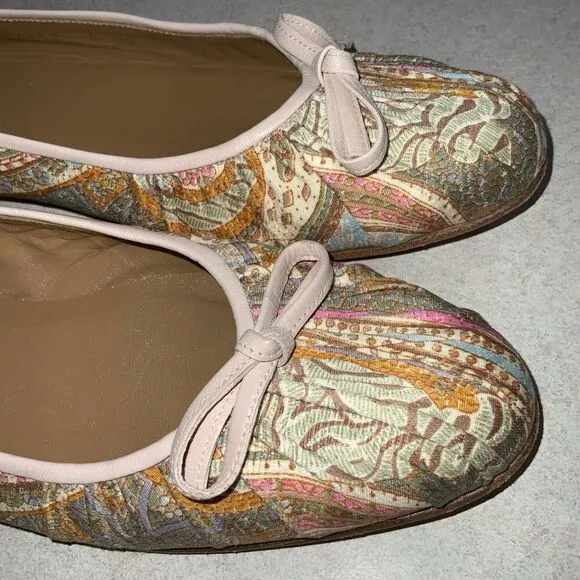 Stuart Weitzman Nip 'N' Tuck Multicolored Mauve Paisley Silk Leather Flats size