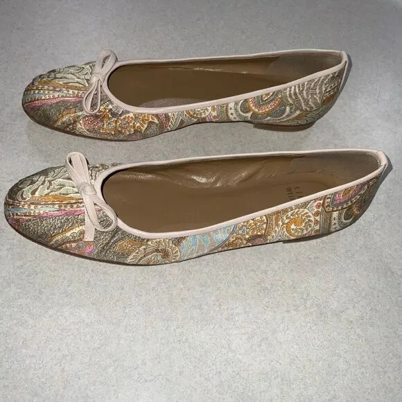 Stuart Weitzman Nip 'N' Tuck Multicolored Mauve Paisley Silk Leather Flats size