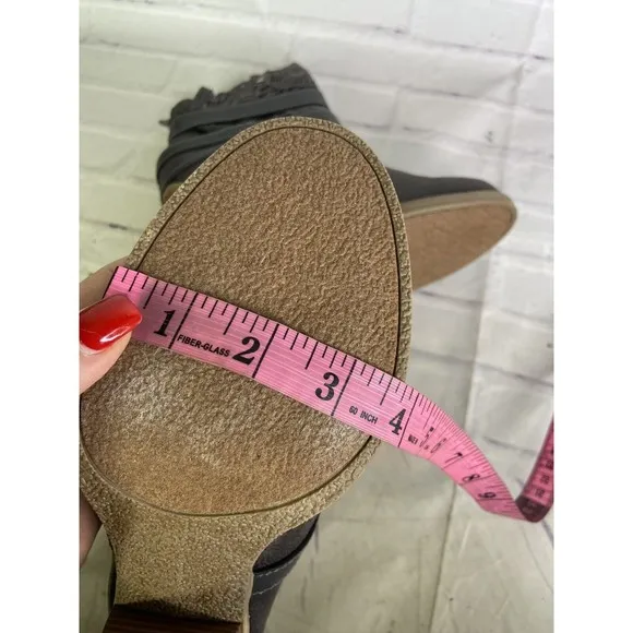 Sugar Puzzled Gray Crochet Lace Buckle Straps Ankle Booties Boots Womens Size 9