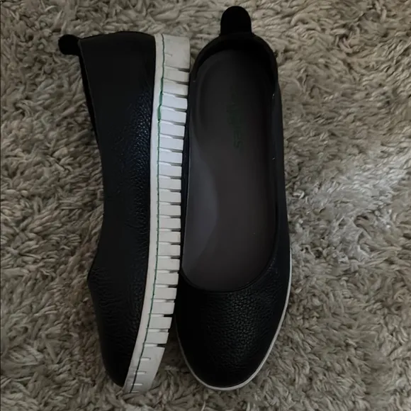 Suggies CUSHY Black leather flats women