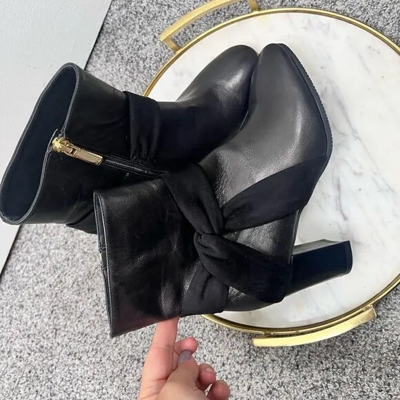 Sz 7 Karen Millen heeled boots with bow detail in black