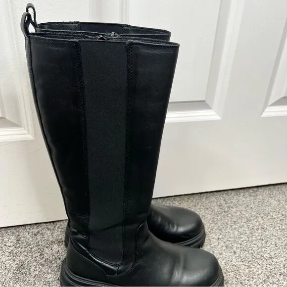 Sz 8M Steve Madden Leather Upper Priority Chunky under the knee Boots $199 MSRP