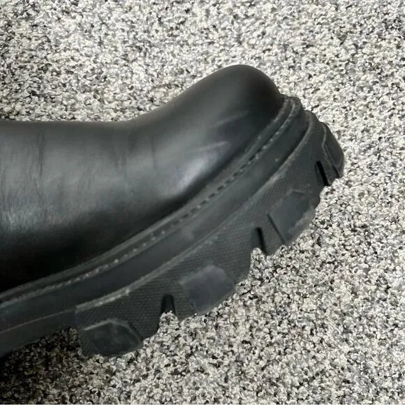 Sz 8M Steve Madden Leather Upper Priority Chunky under the knee Boots $199 MSRP