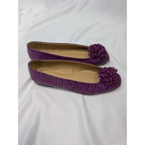 TALBOTS Flats Size 8.5 Stella Purple‎ Croc Embossed Leather Upper Pom Pom Ballet
