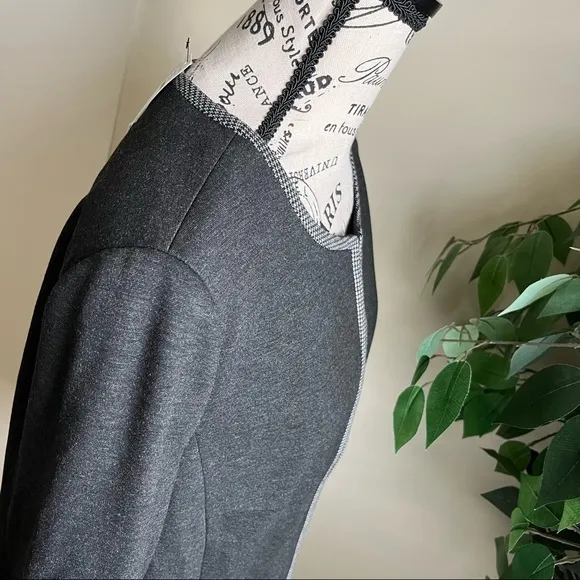 Talbots Luxe Knit Tipped Blazer Gray Sz 12