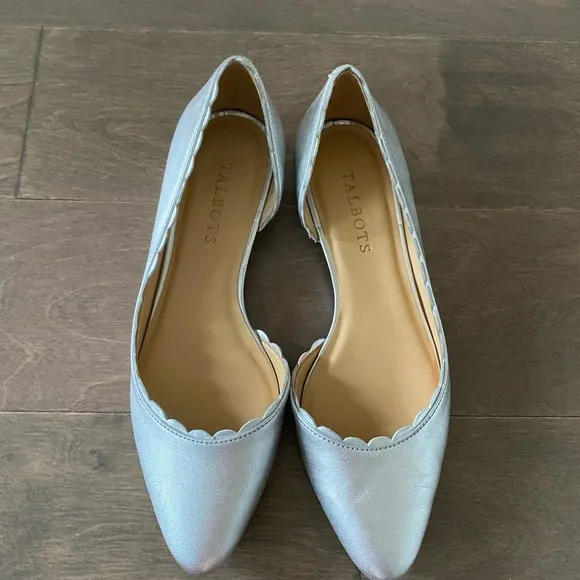 Talbots Scalloped Edge d’Orsay leather slip and flat