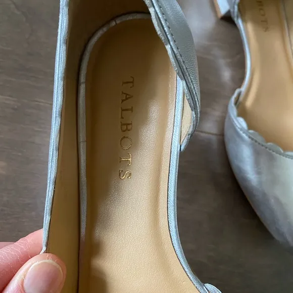 Talbots Scalloped Edge d’Orsay leather slip and flat