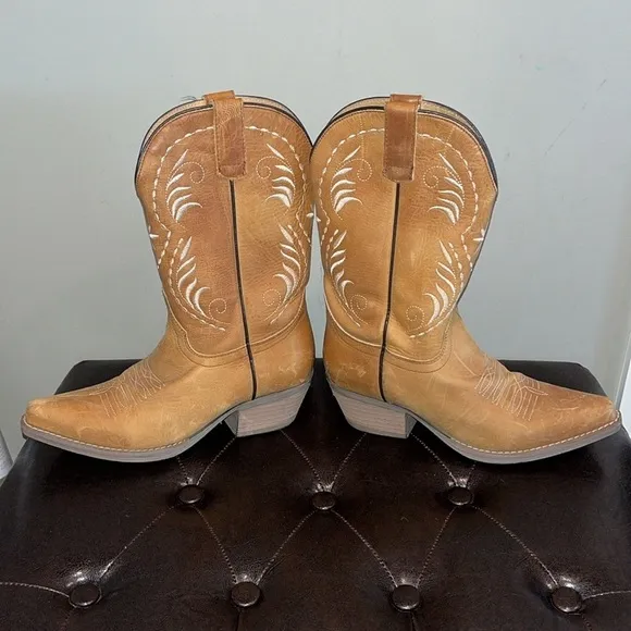 Tan leather Sterling River cowgirl western cowboy boho hippie boots size 8.5M