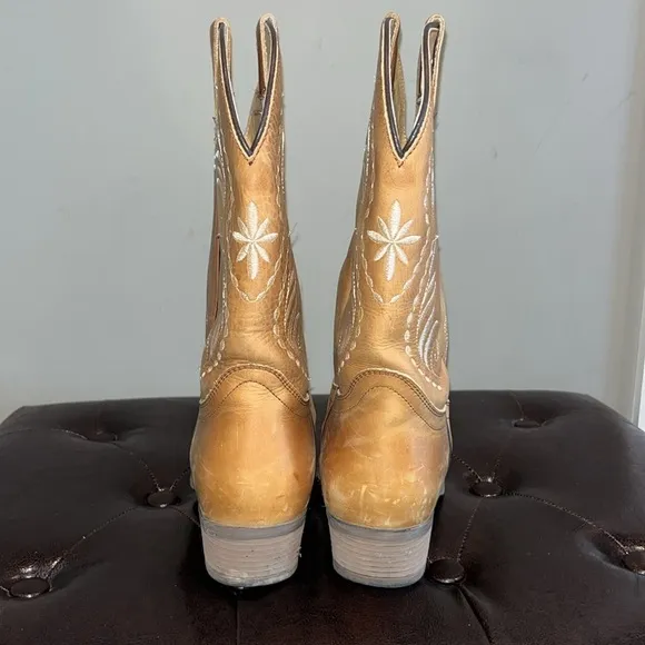 Tan leather Sterling River cowgirl western cowboy boho hippie boots size 8.5M