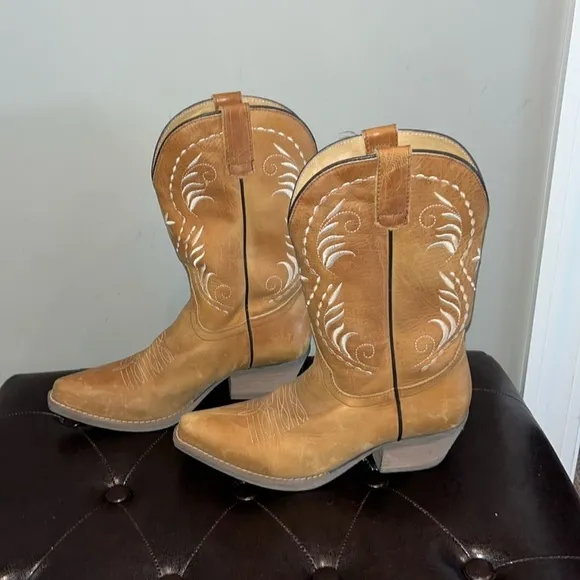 Tan leather Sterling River cowgirl western cowboy boho hippie boots size 8.5M