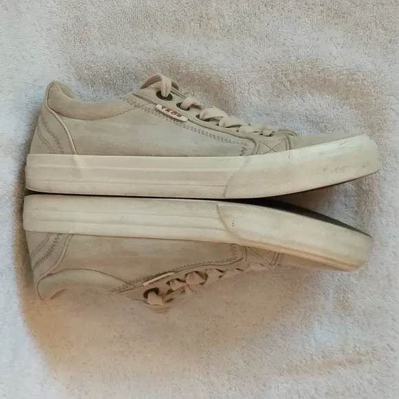 Taos Plim Soul Beige Washed Canvas Sneaker Size 7.5, Women's