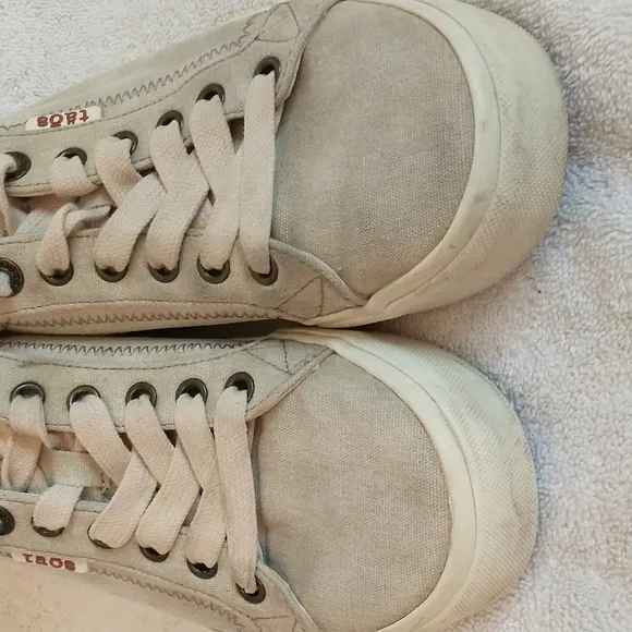 Taos Plim Soul Beige Washed Canvas Sneaker Size 7.5, Women's