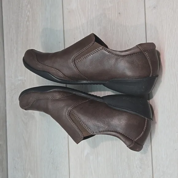 Taos Womens Encore Leather Mary Jane Clog Shoes sz 8