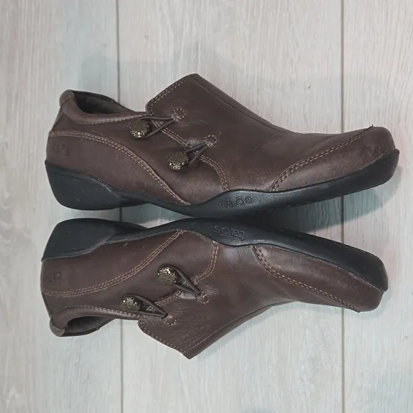 Taos Womens Encore Leather Mary Jane Clog Shoes sz 8