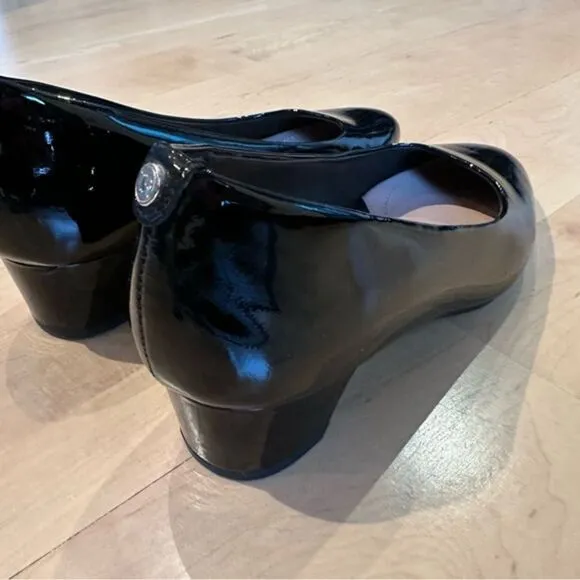 Taryn Rose black patent‎ leather flats