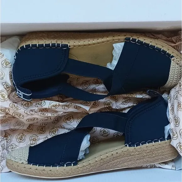 Taryn Rose Quin Espadrille Wedges Midnight Size 5M NWT Rare