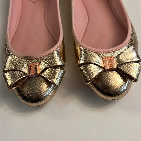 TED BAKER PINK METALLIC FLATS SIZE 8