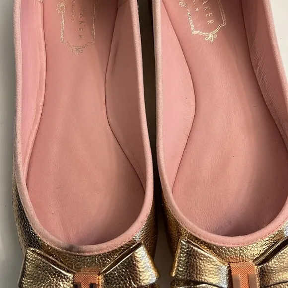 TED BAKER PINK METALLIC FLATS SIZE 8