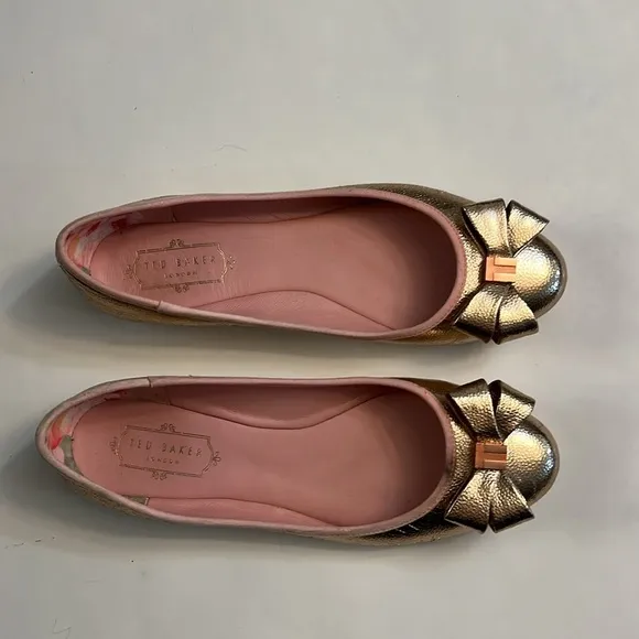 TED BAKER PINK METALLIC FLATS SIZE 8