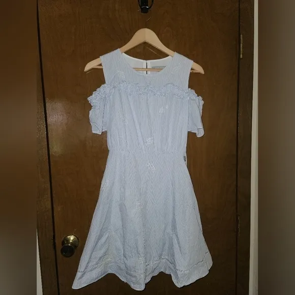 Teenie Weenie stripped cold shoulder cotton dress size xs