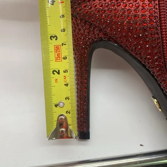 Thalia Sodi NWT Raquel Rhinestone Sparkly Pointy Heeled Boots Size 7