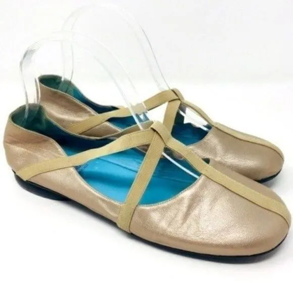 Thierry Rabotin womans ballet flats metallic gold leather 37.5 BoxK