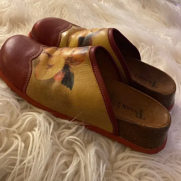 THINK Schlapfa Angel clogs mules art to wear