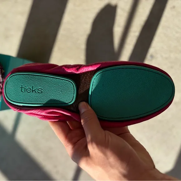 TIEKS AUTHENTIC LEATHER FUCHSIA BALLET FLATS