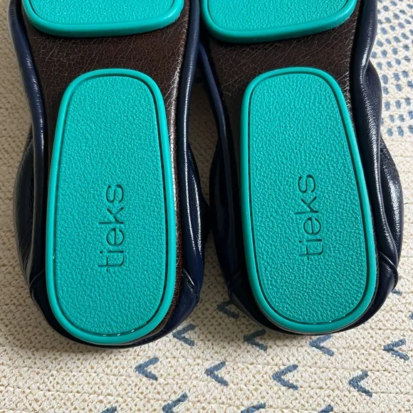 Tieks California Navy Italian Leather Ballet Flats size 8