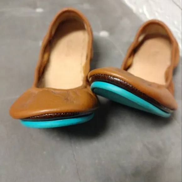 Tieks Chestnut Brown Flats Women's size 10 LIKE NEW